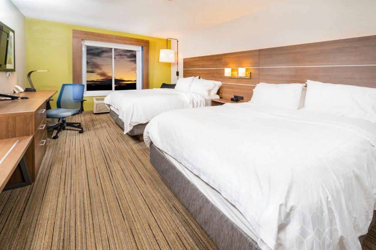 Holiday Inn Express Rochelle By Ihg Bagian luar foto