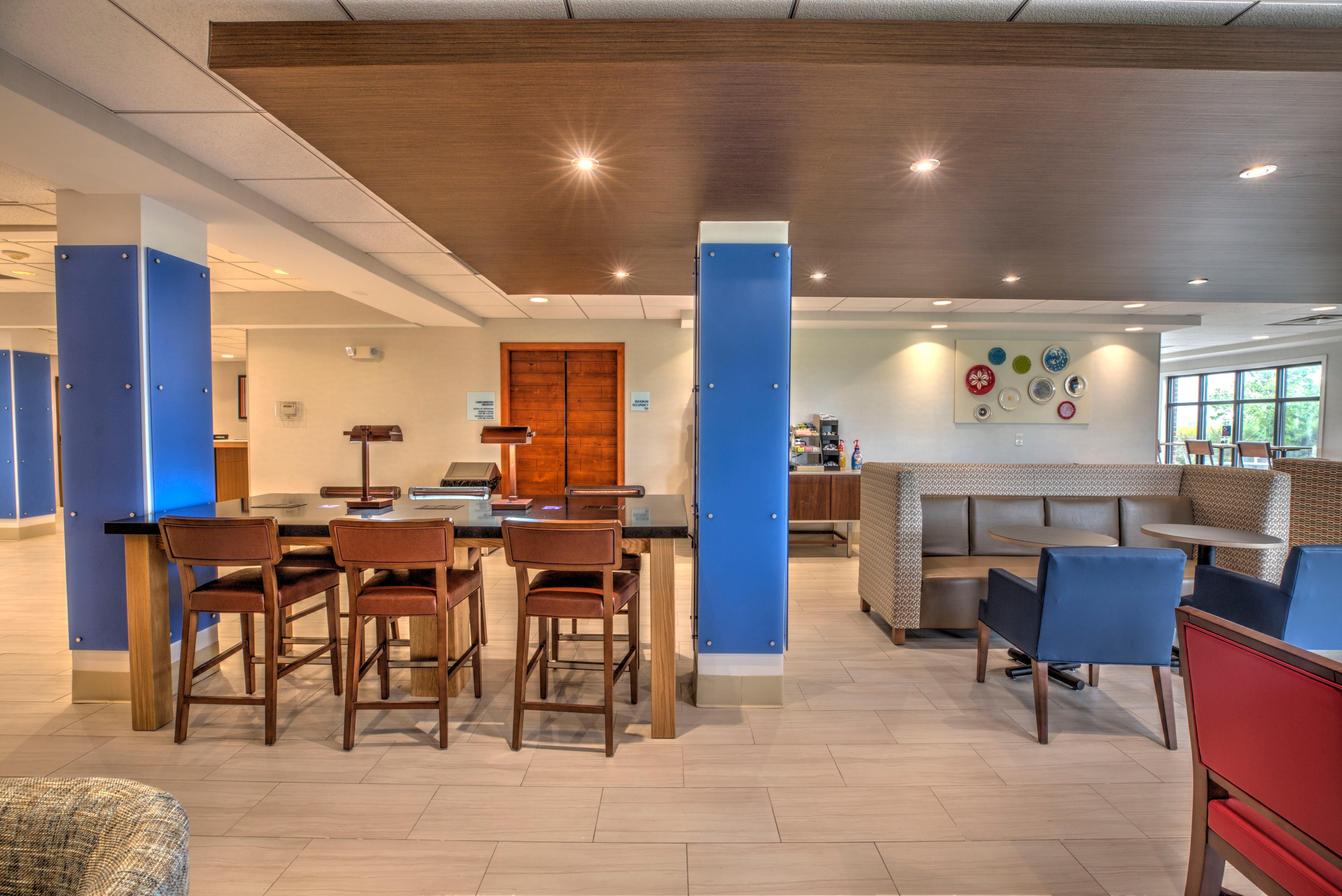 Holiday Inn Express Rochelle By Ihg Bagian luar foto