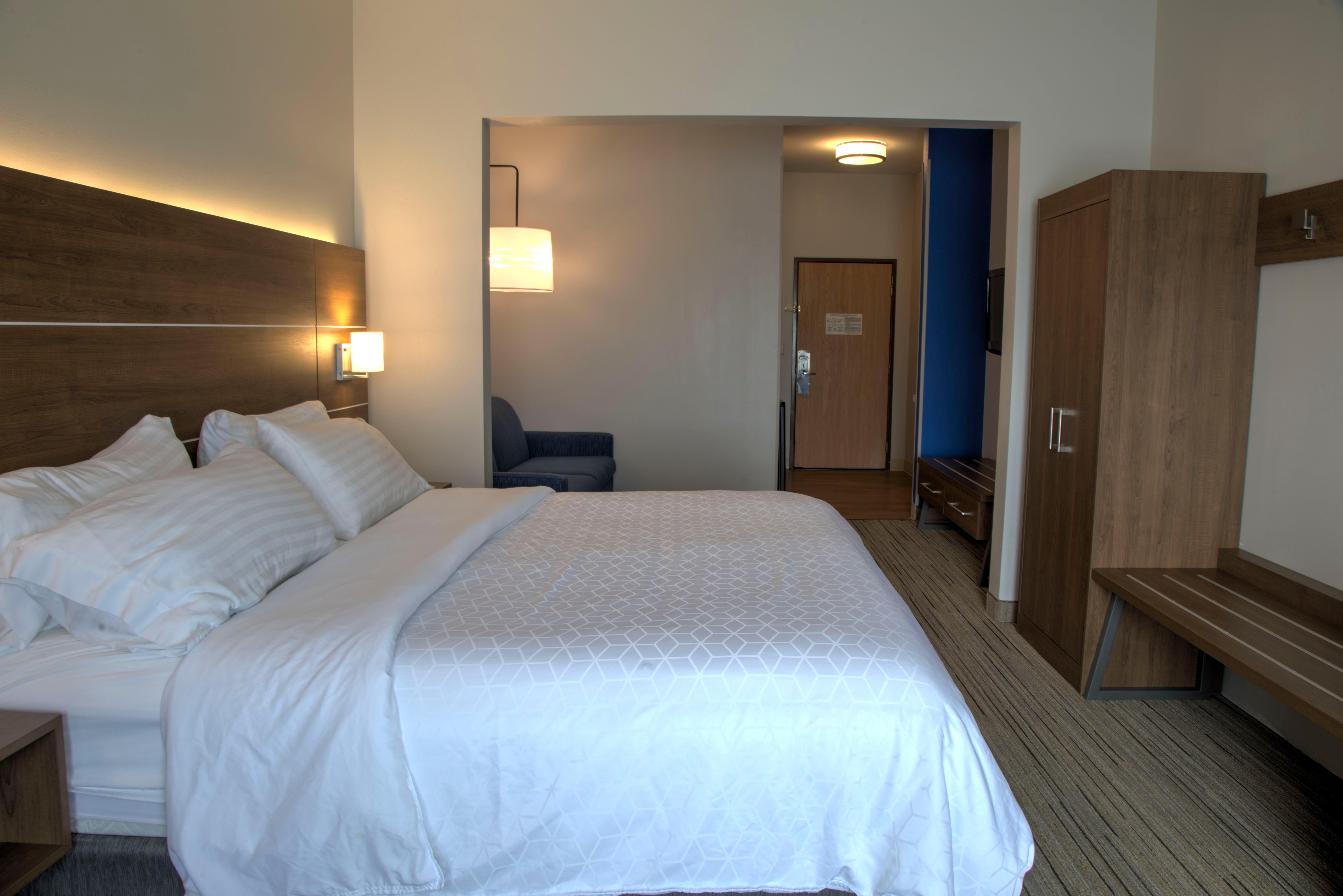 Holiday Inn Express Rochelle By Ihg Bagian luar foto