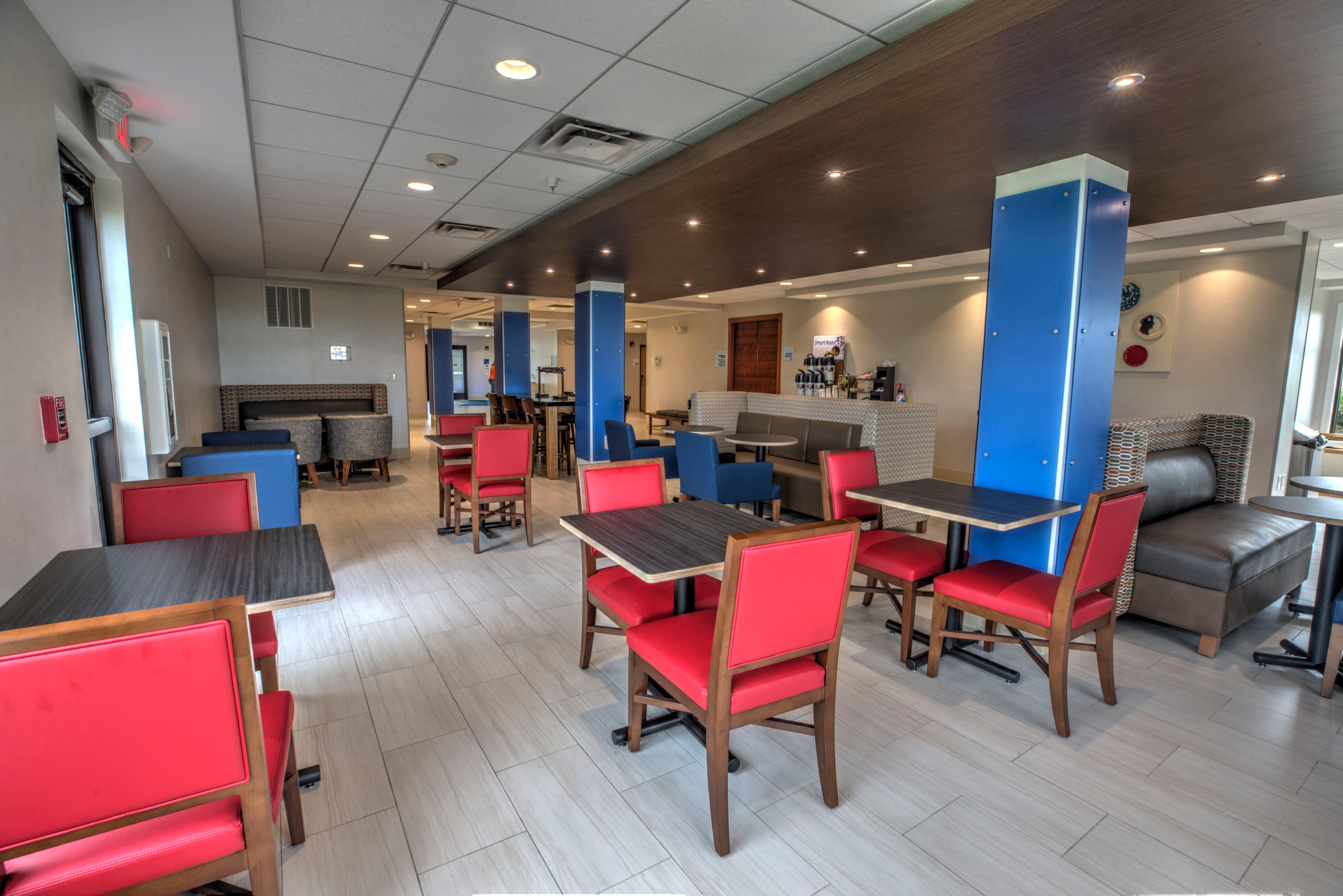 Holiday Inn Express Rochelle By Ihg Bagian luar foto