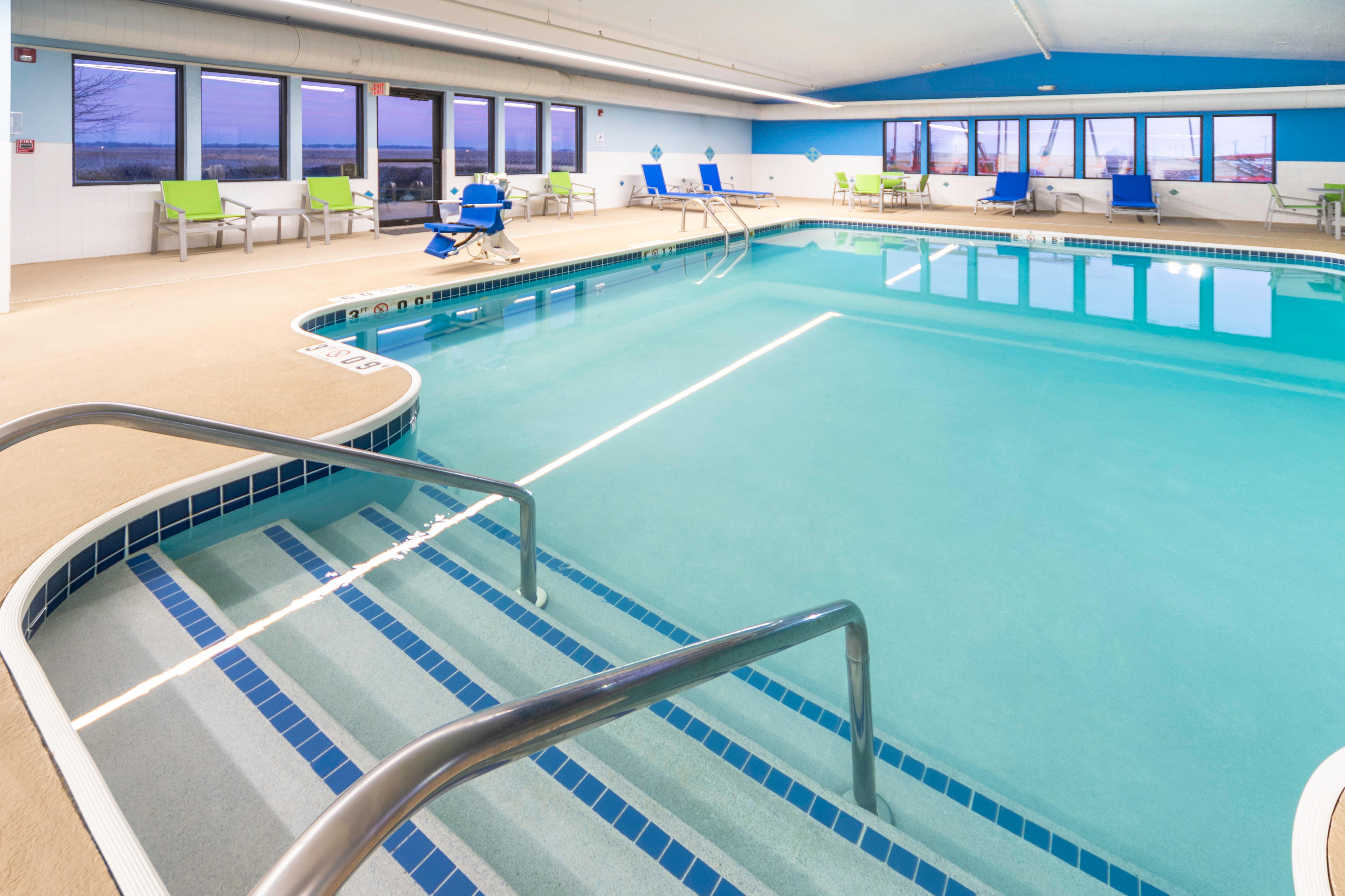 Holiday Inn Express Rochelle By Ihg Bagian luar foto
