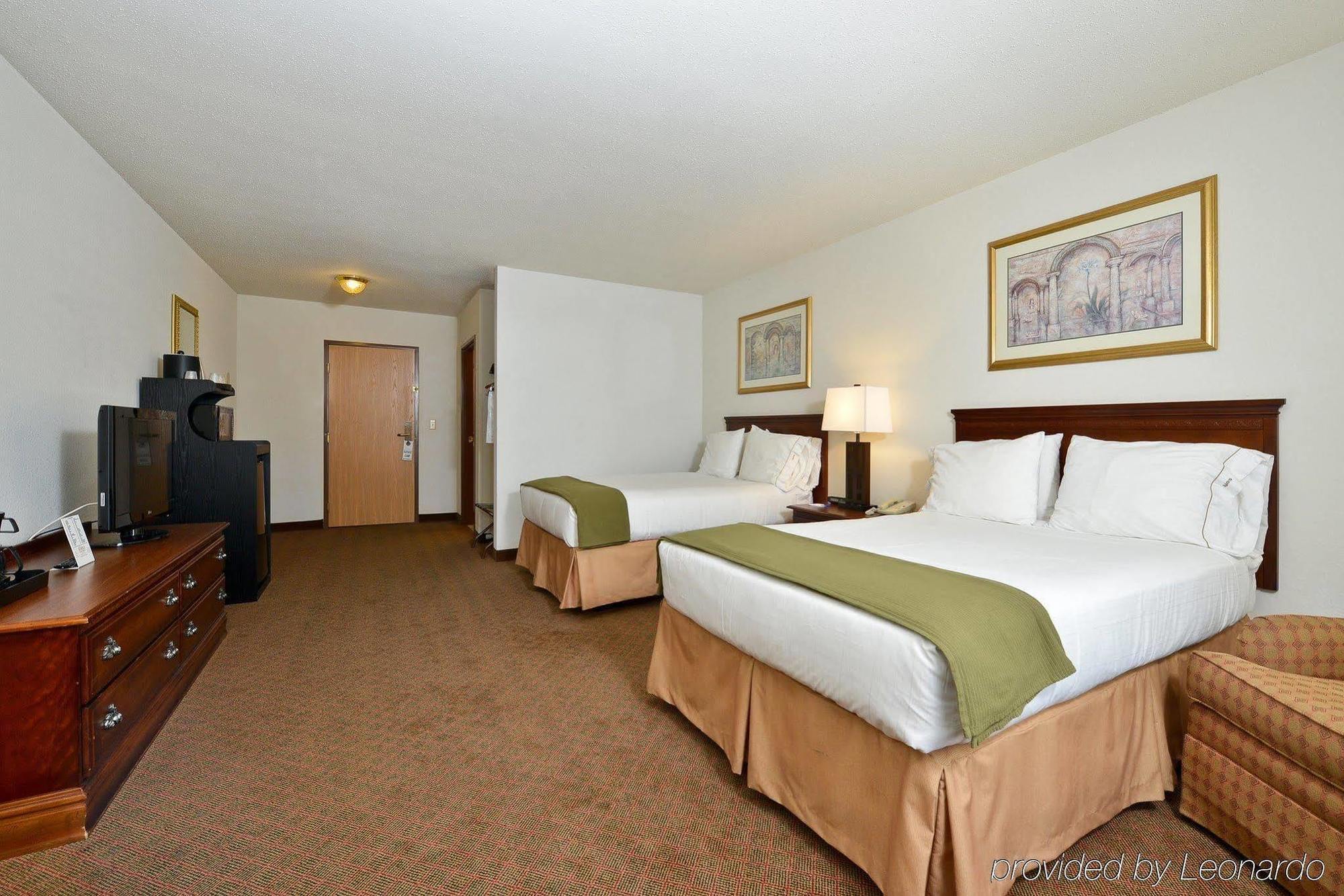 Holiday Inn Express Rochelle By Ihg Bagian luar foto