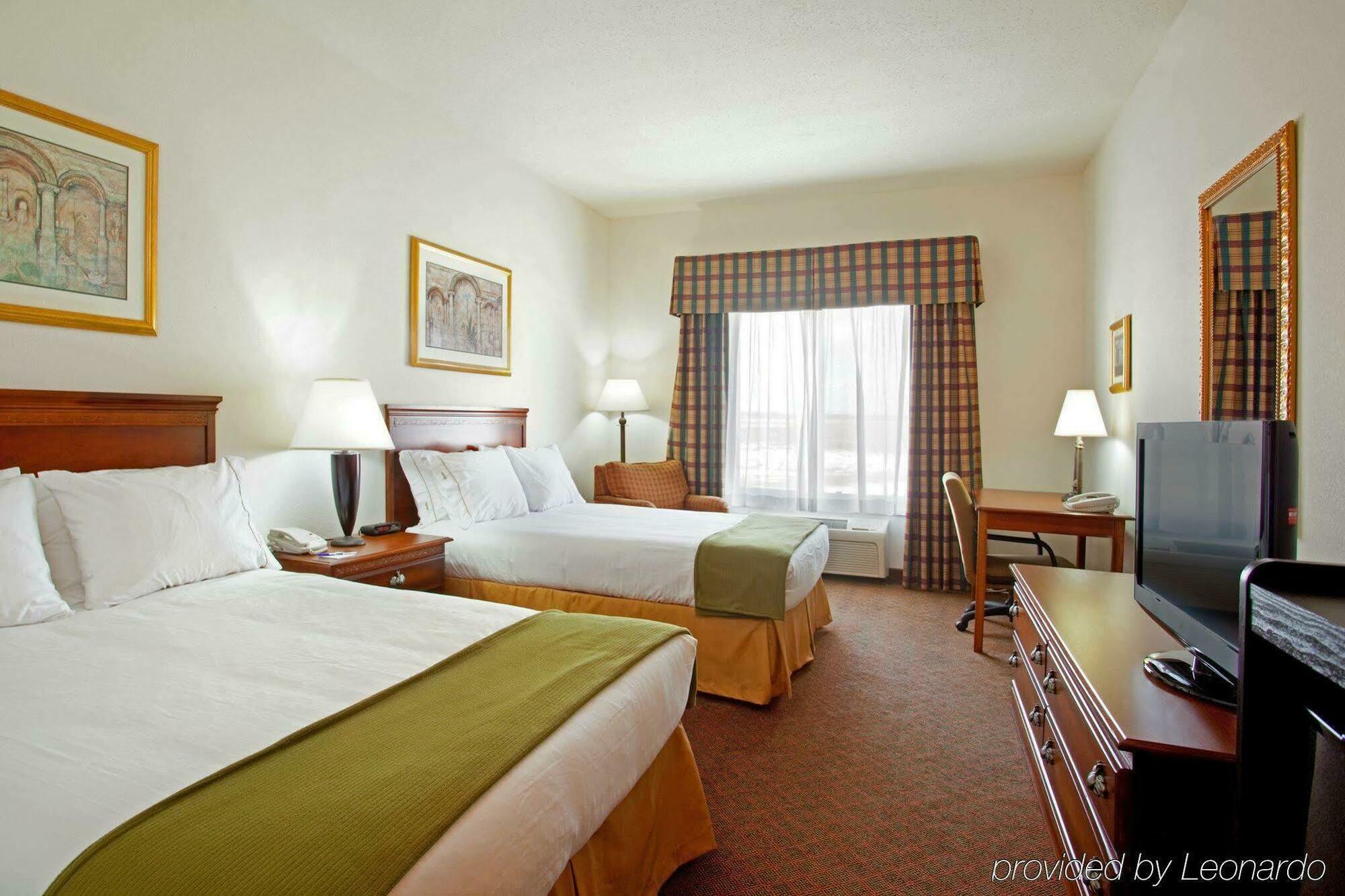 Holiday Inn Express Rochelle By Ihg Ruang foto