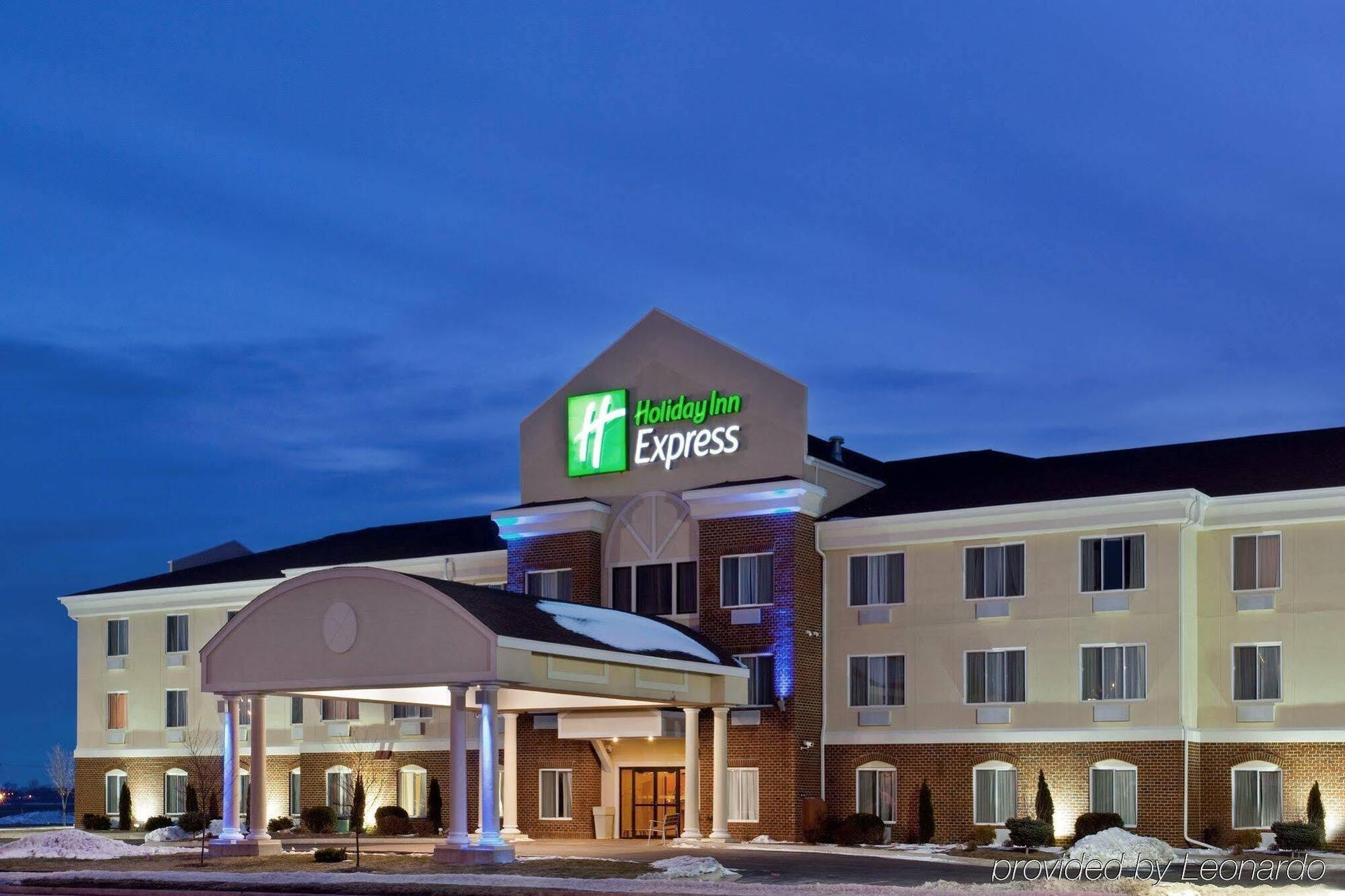 Holiday Inn Express Rochelle By Ihg Bagian luar foto